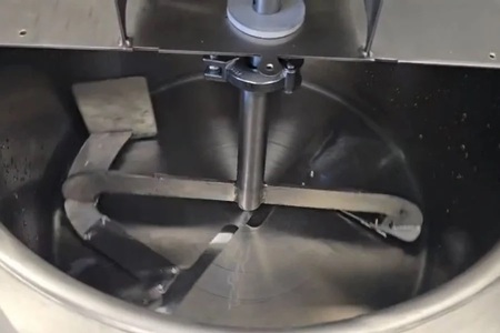 Bottom scraper system